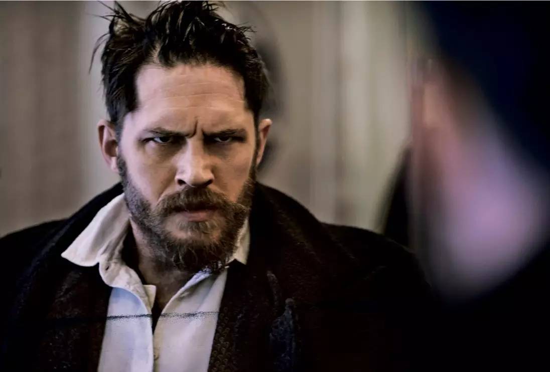 汤姆哈迪从小鲜肉到硬汉,汤姆哈迪的演技巅峰之作