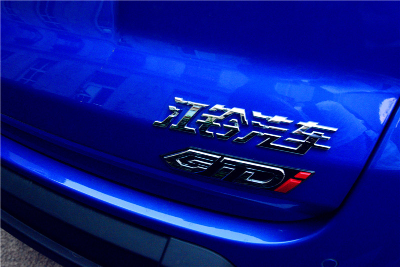 头条试驾江铃驭胜S330：外观配置诚意十足动力系统可圈可点