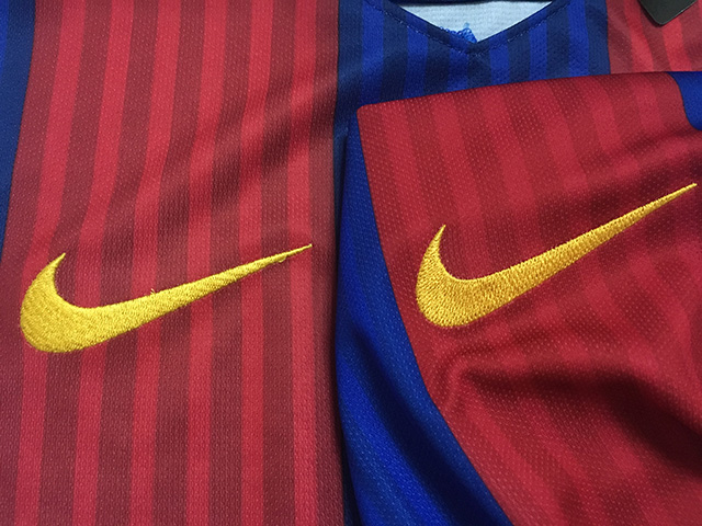 巴萨16-17赛季阵容,巴塞罗那主客场球衣