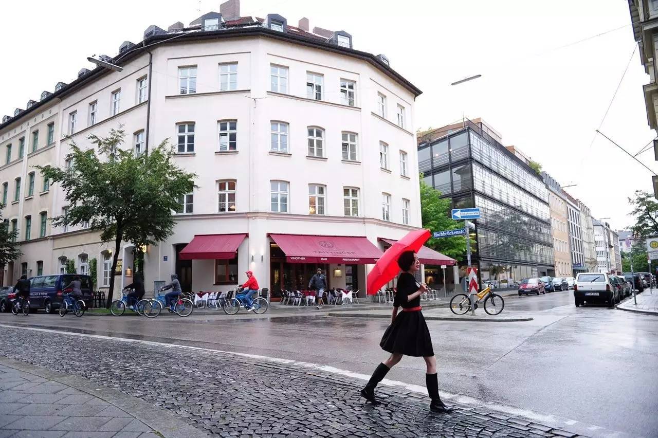 我为“小萌希奥”代言第三季摩登女子成为DIAPERQUEEN