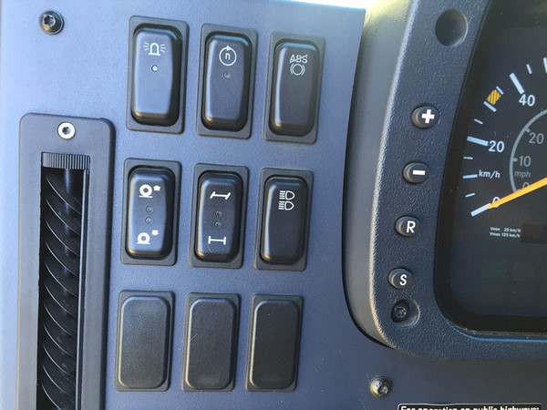 越野之王乌尼莫克多少钱,越野之王乌尼莫克4x4