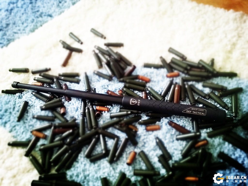 捍卫者机械甩棍,弘安机械棍使用感受