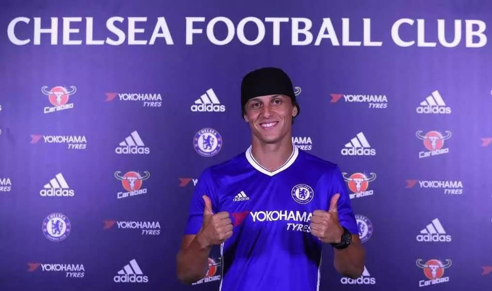 一觉醒来，各家球迷又上树了