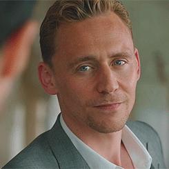 即将入秋敏感肌肤如何应对,敏感肌肤换季皮肤干燥起皮怎么办