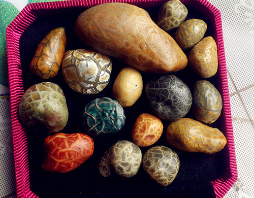 网上的8mm的红玛瑙多少钱一颗,5mm红玛瑙多少钱一粒