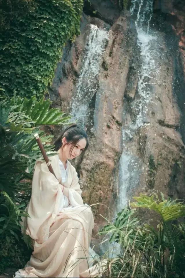 中国汉服穿搭女,好看的汉服搭配女