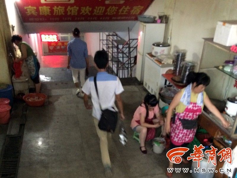 火车站票务咨询电话,火车站售票口卖客车票的靠谱吗