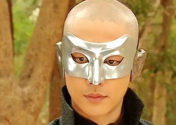 黄宗泽变小丑,黄宗泽摇身一变