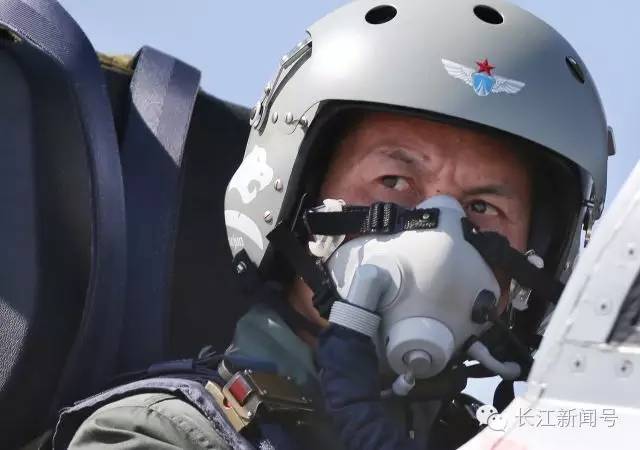 记者手记：天山脚下的中国好男儿