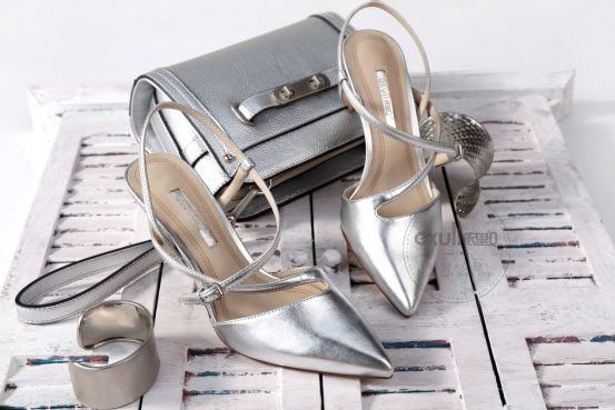 依思q女鞋新款2022爆款,抖音抢新年货节新潮年货图鉴