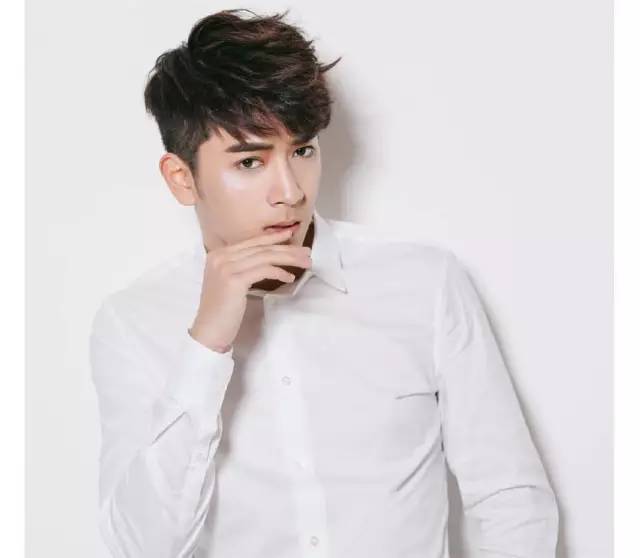 对于“单纯不做作地抢了女一剧本”“羽还真”陈若轩有话要说我其实是一个话题终结者