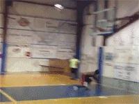 这才是真正的热爱篮球,真正热爱篮球的人是什么样子