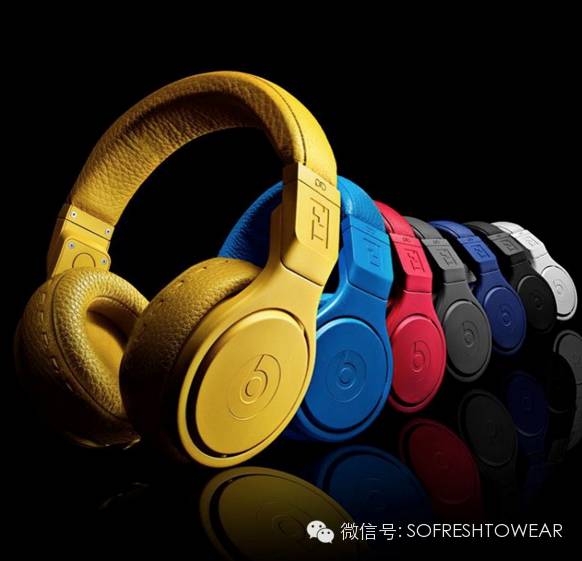 为了让宅男们穿得更好看,时尚圈也是操碎了心