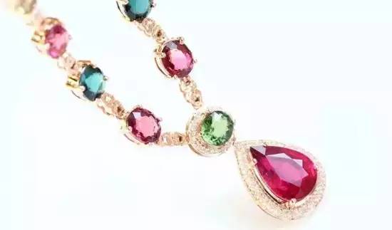 什么颜色的碧玺最好最值钱,哪种颜色的碧玺最值钱