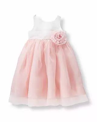 王诗龄穿过英国童装,白菜价买品牌童装