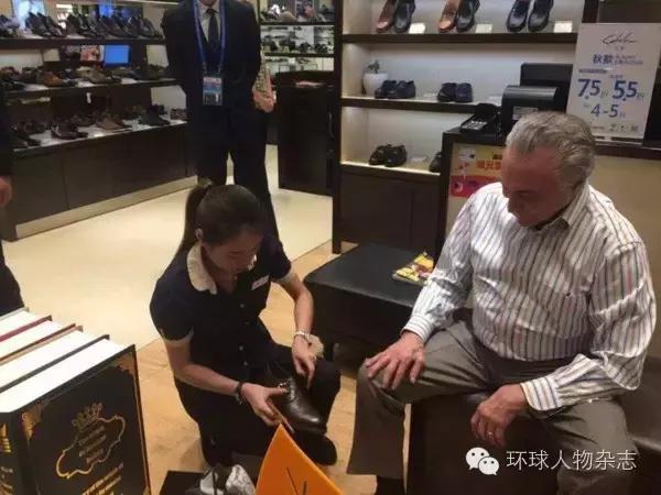 有卖龙虾的，有上街买买买的，来G20的政要画风rio多姿多彩