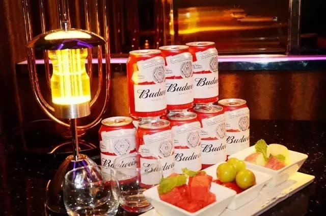 龙华区酒吧排行榜第一名,龙华排名第一的酒吧