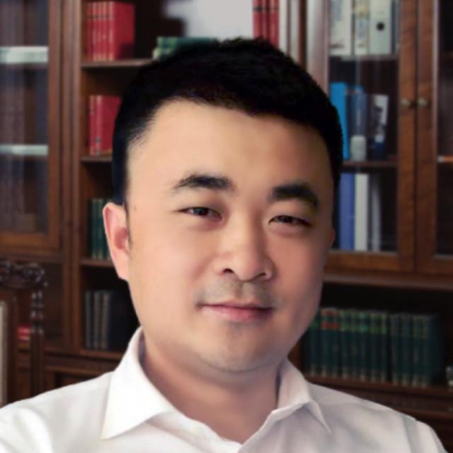 他曾经在智联做到高级副总裁，沉寂多年重新创业