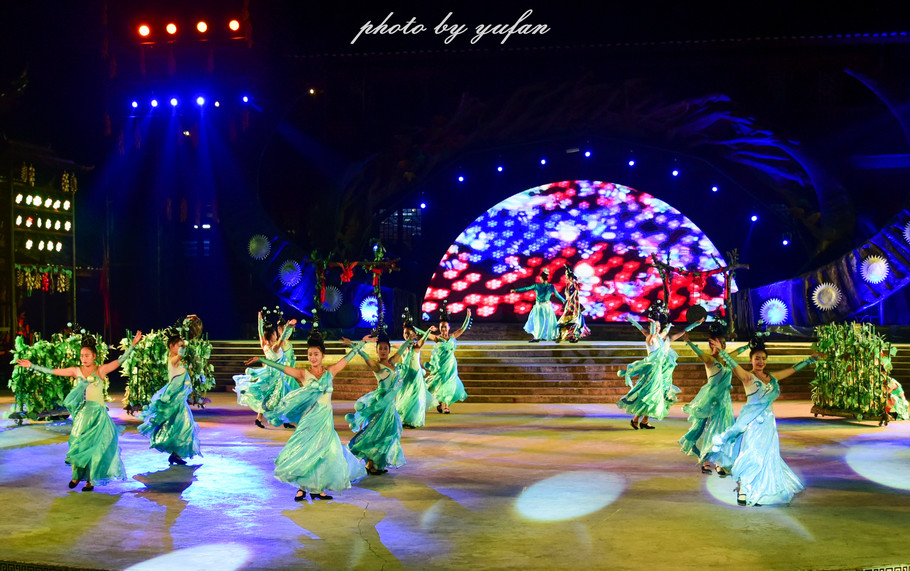 千户苗寨怎么玩比较好,千户苗寨怎么玩最合适