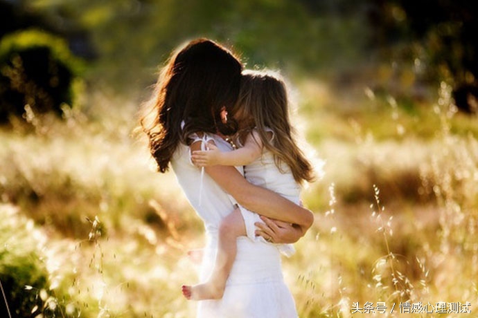 有语言自残的女孩子心理问题,为了女生自残是什么心理