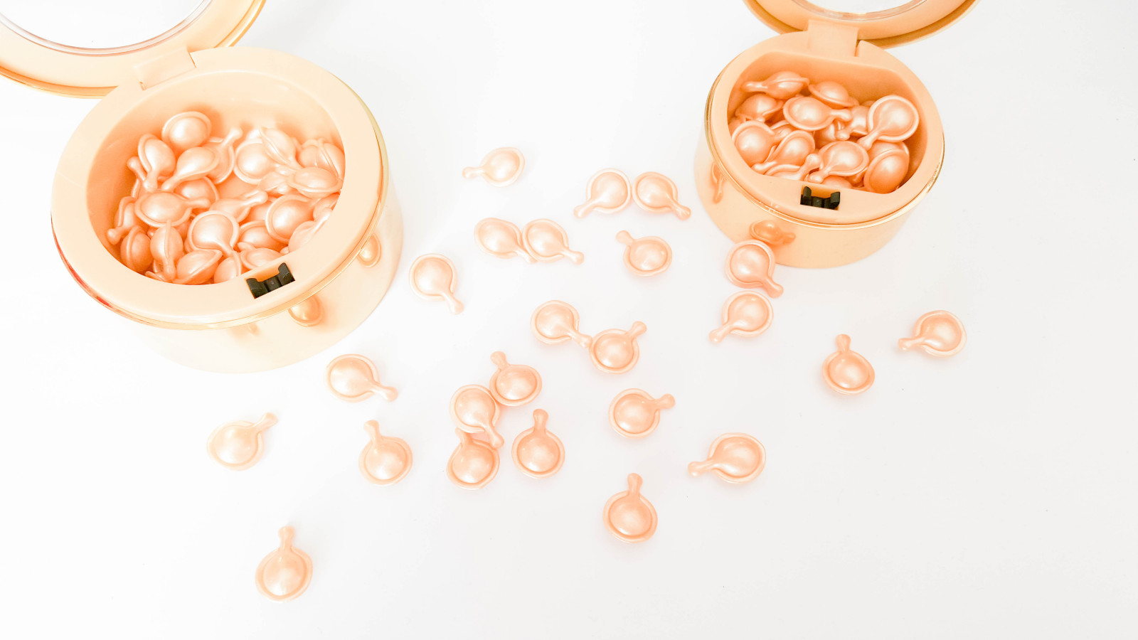 40岁眼周适合用什么样的眼霜,眼周发黑适合用什么眼霜