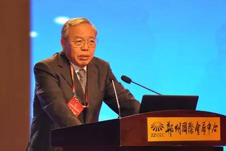 2016首届中国（郑州）国际期货论坛速递：稳步推进豆粕、白糖农产品期权试点期货护佑实体企业健康发展