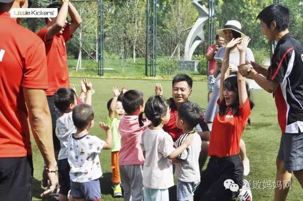 快乐足球亲子运动,亲子足球运动嘉年华