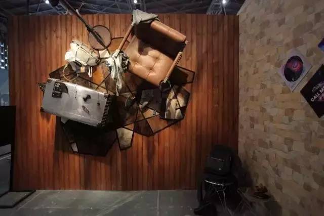 无数大牌“闪”过，见过12家合体的快闪店群吗？