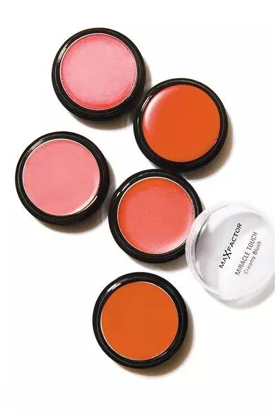 化妆第1步要做什么,化妆的步骤及化妆用品