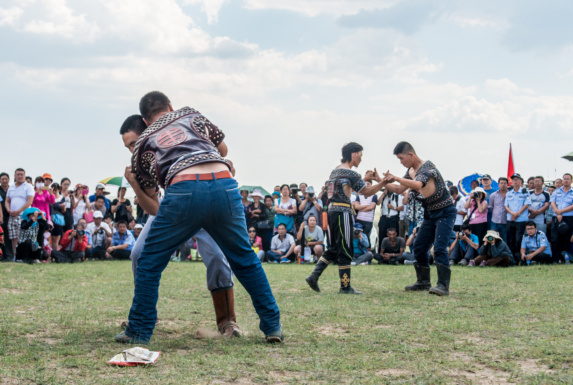 蒙古摔跤为何实战强,蒙古摔跤超厉害的技能