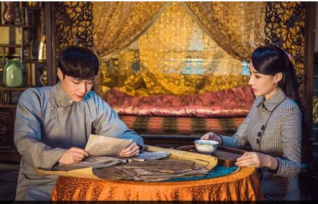 张艺兴老九门穿的衣服,张艺兴扮演的二爷是怎样的人