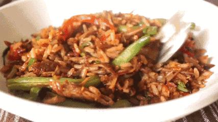 开豪车到处吃饭,开豪车苍蝇馆子