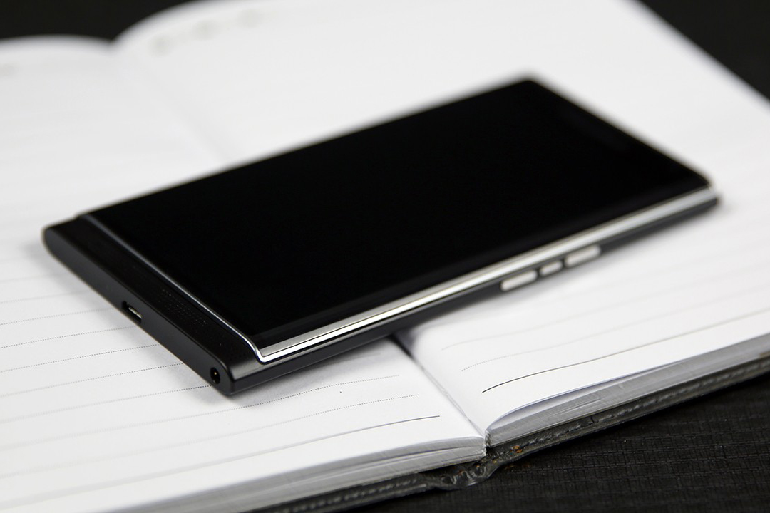 想知道大家现在用什么手机,大家都喜欢用什么手机