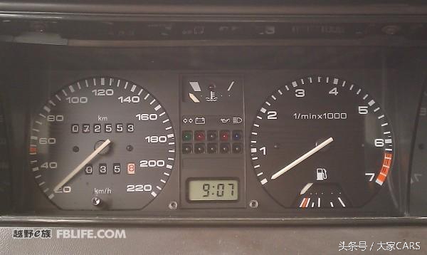 普桑经典情怀老车桑塔纳,普桑经典情怀