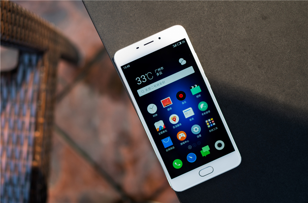 颜值加持,魅蓝e全部参数