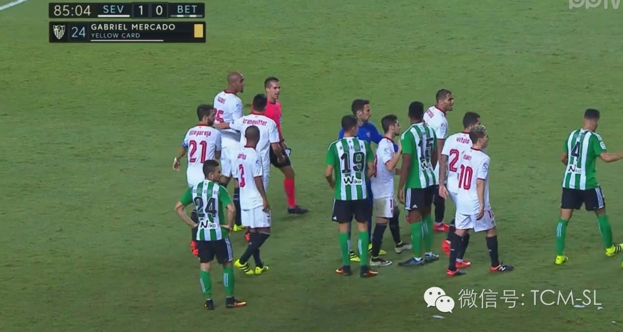 主裁判怎么和球员沟通,球员冲突裁判为什么不会阻止