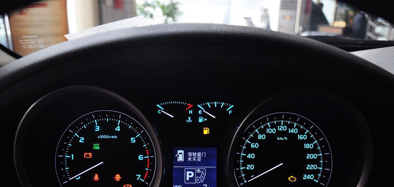 丰田越野酷路泽2014巡洋舰,丰田酷路泽4000最新款2024价格