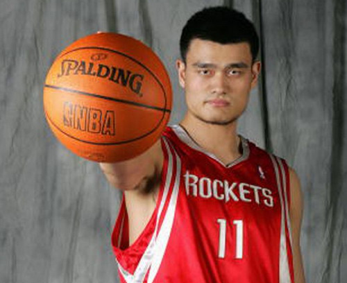 阿联11号球衣,阿联退役为啥是9号