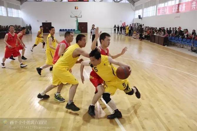 篮球要不要传球,篮球要不要单打