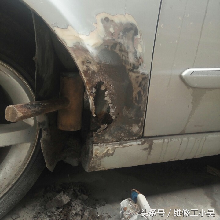 汽车钣金有个洞怎么补,汽车钣金破了一个洞