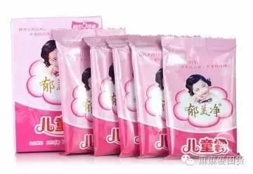 宝宝冬季皮肤干燥用什么护肤品,秋天如何选宝宝护肤霜