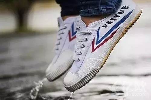 回力飞跃类的国产鞋,回力中国国潮