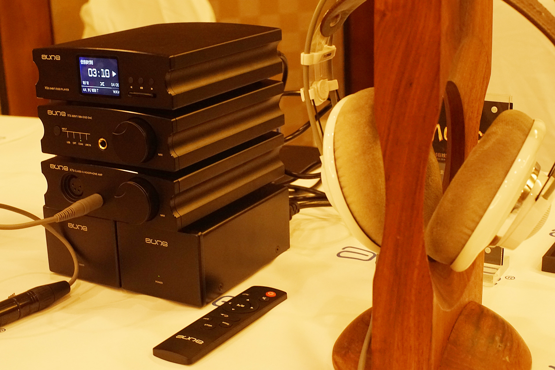 某IT垂直网站四度转手失败，只能开展会卖HIFI耳机器材了？