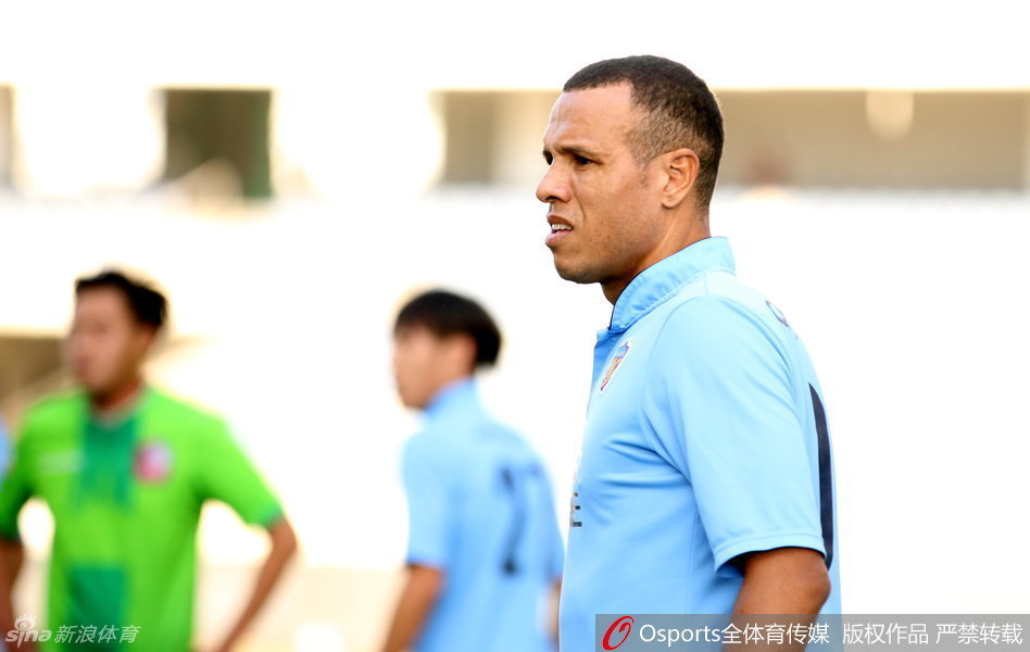 向柏旭进球,格乌瓦尼奥权健进球