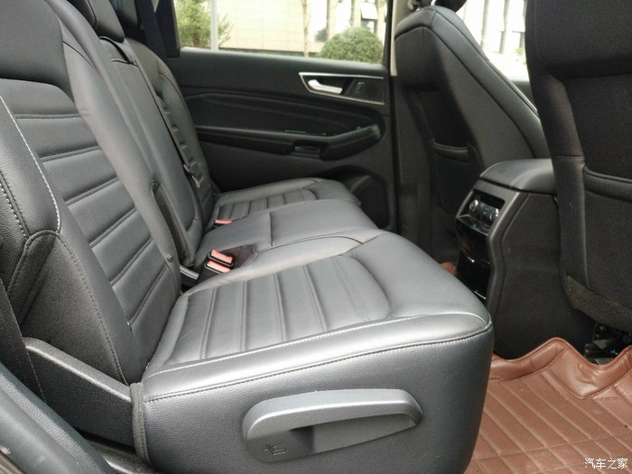 福特锐界2.0t四驱豪锐多少钱落地,锐界买二豪还是四豪