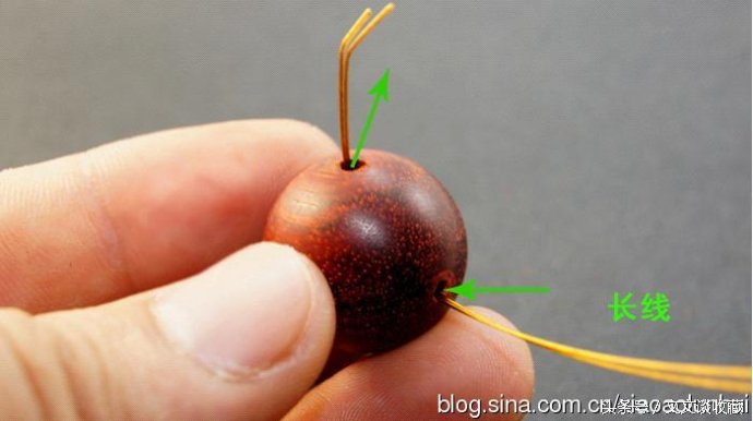 单股弹力绳手串收尾打结图解,穿手串的方法视频教程