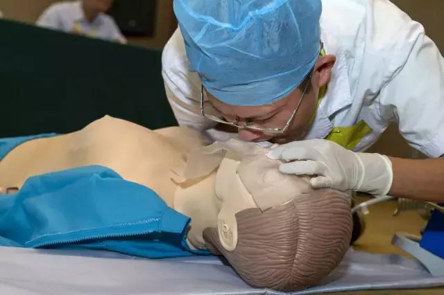 深圳社康大练兵！瞧这十八般武艺，以后看病我很淡！定！