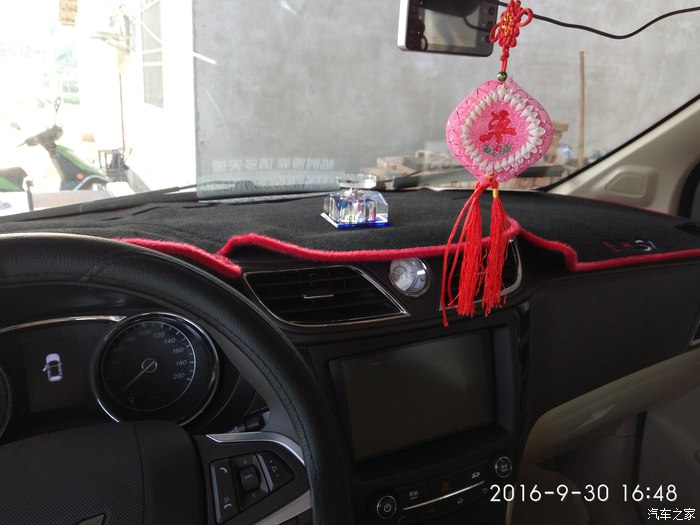 中国第一辆五菱宏光,五菱宏光s1最高配豪华版试驾视频