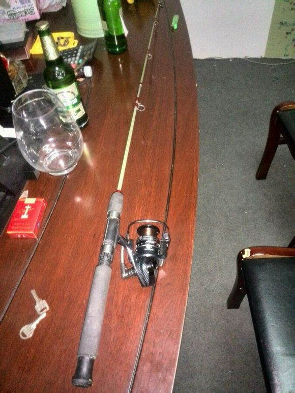 野钓新手入门钓具指南,小白野钓必备钓具