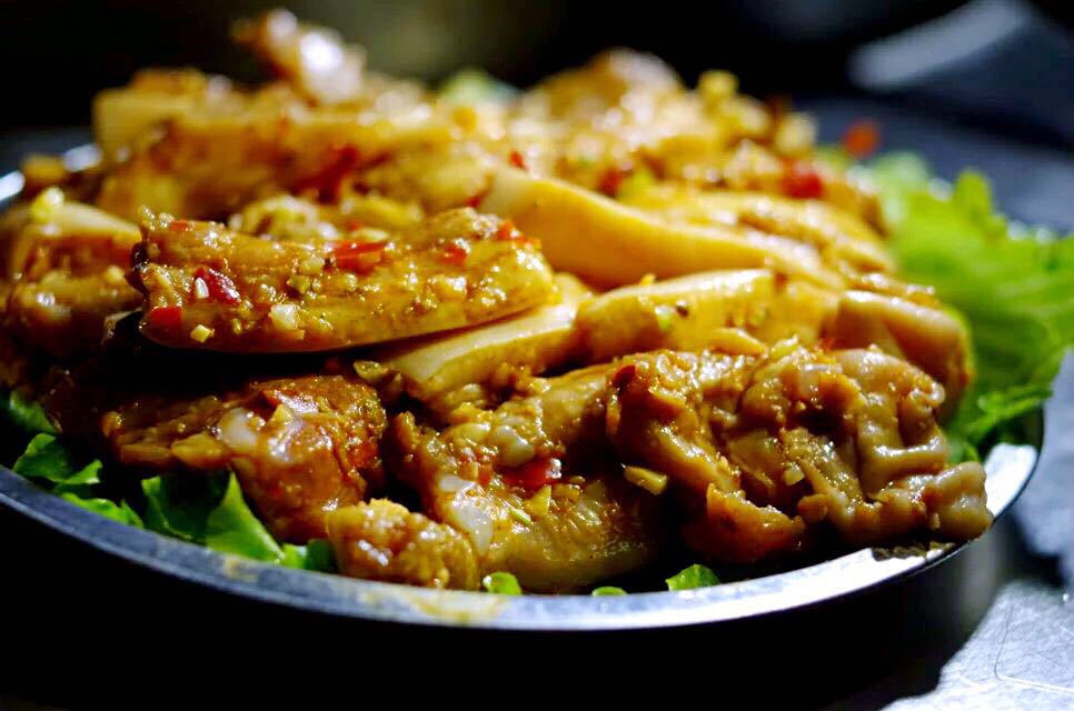 独一无二烧烤完整视频,独一无二的烧烤值得品尝